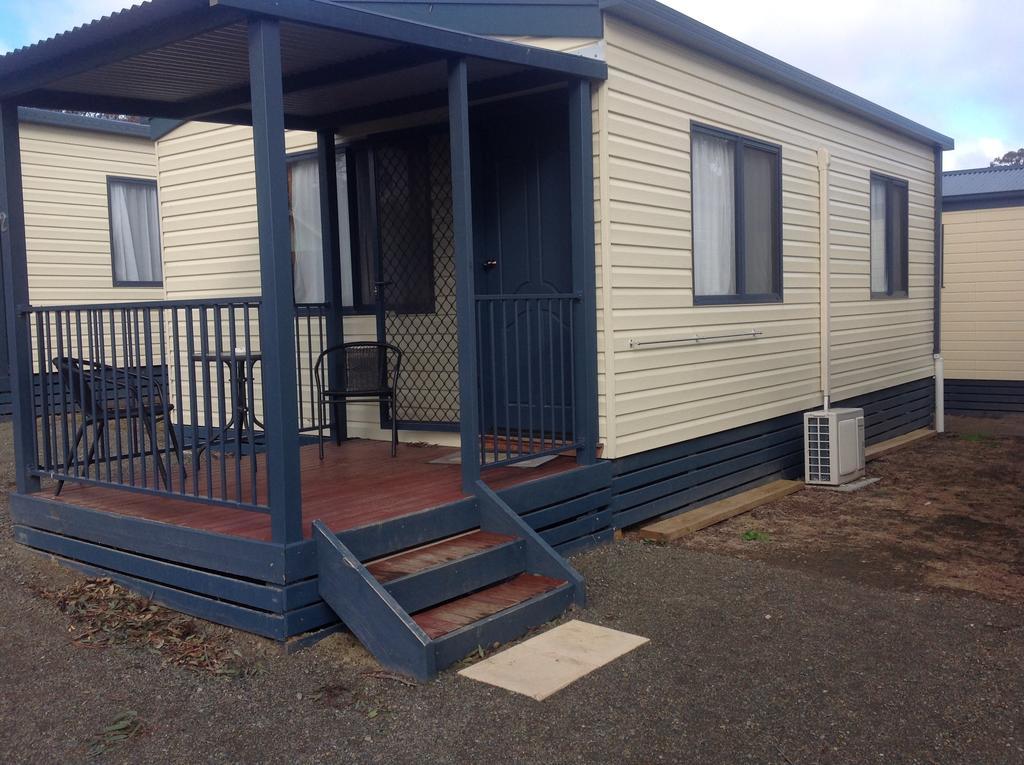 Goulburn South Caravan Park Bilik gambar